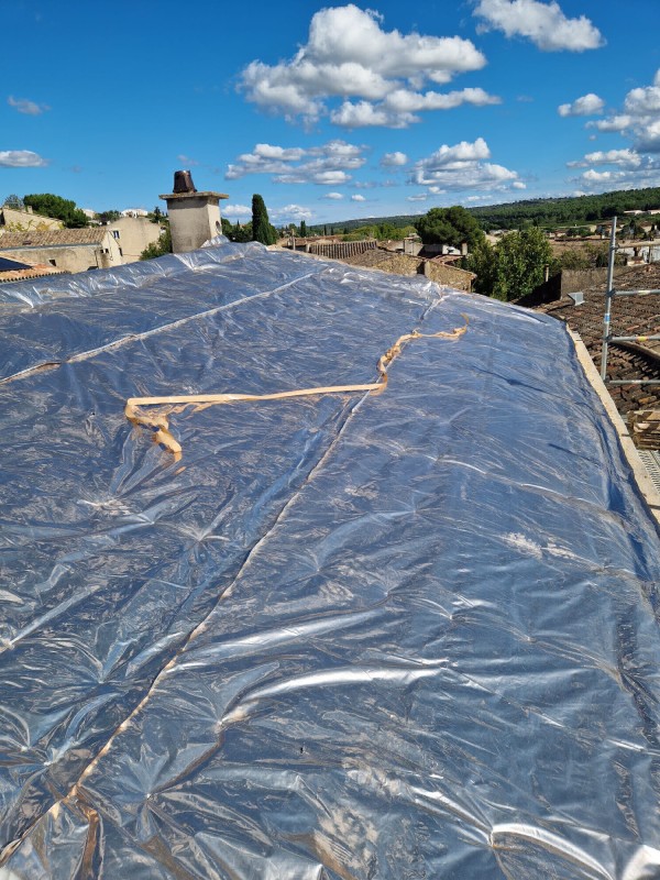 Toiture neuve ou rénovation : M Charpentes déploie son expertise à Lançon-de-Provence pour un résultat esthétique et durable