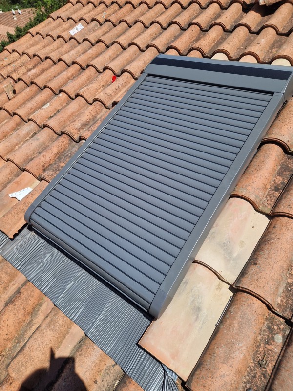 Remplacement des velux sur la commune de fuveau 