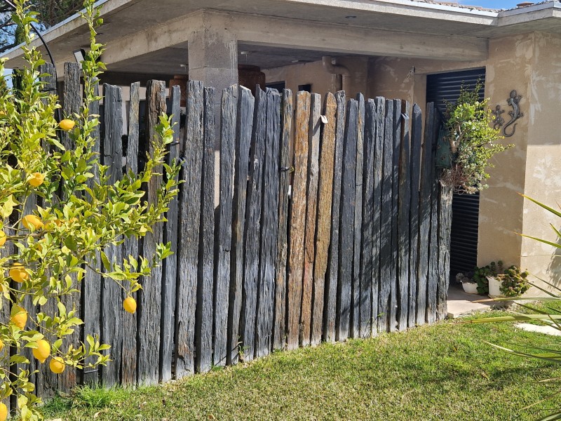 Pose de pare vue en ardoise sur la commune de Lançon de Provence