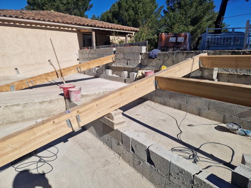 Réfection de une toiture complète à ventabren 