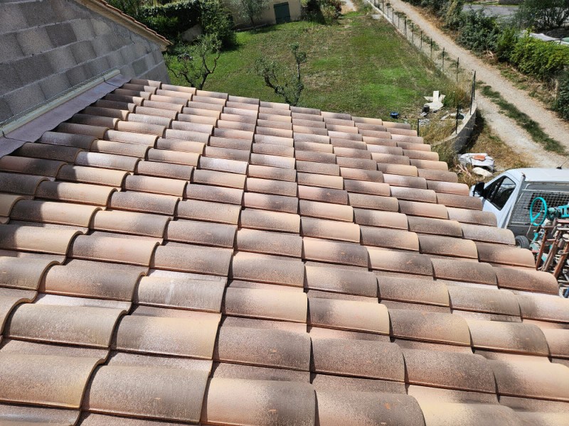 Artisan Charpentier pour Pose d’Auvent et Charpente Bois à Manosque (04)