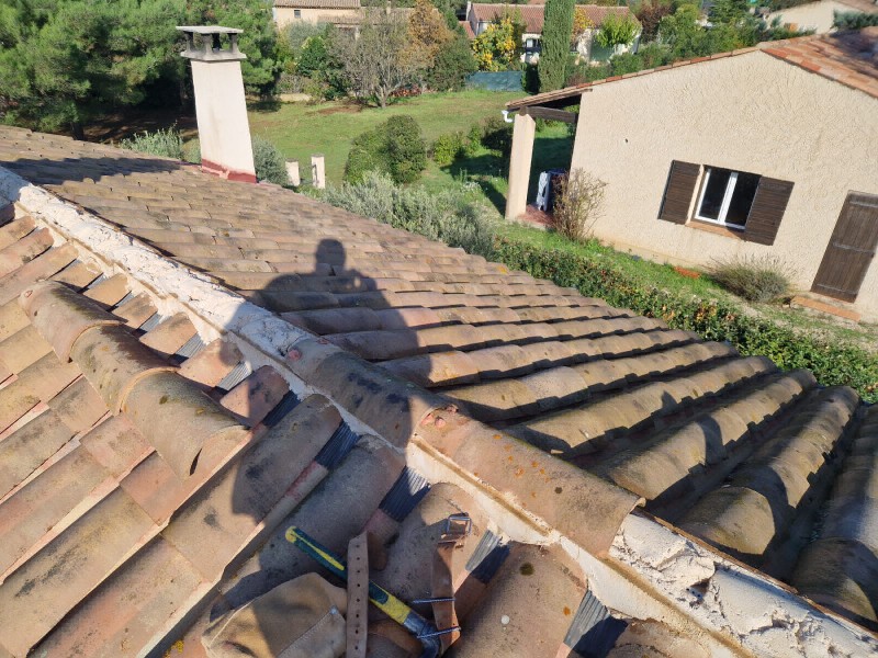 M Charpentes est  l' expert dont vous avez besoin pour la rénovation de toiture et  couverture à Lourmarin